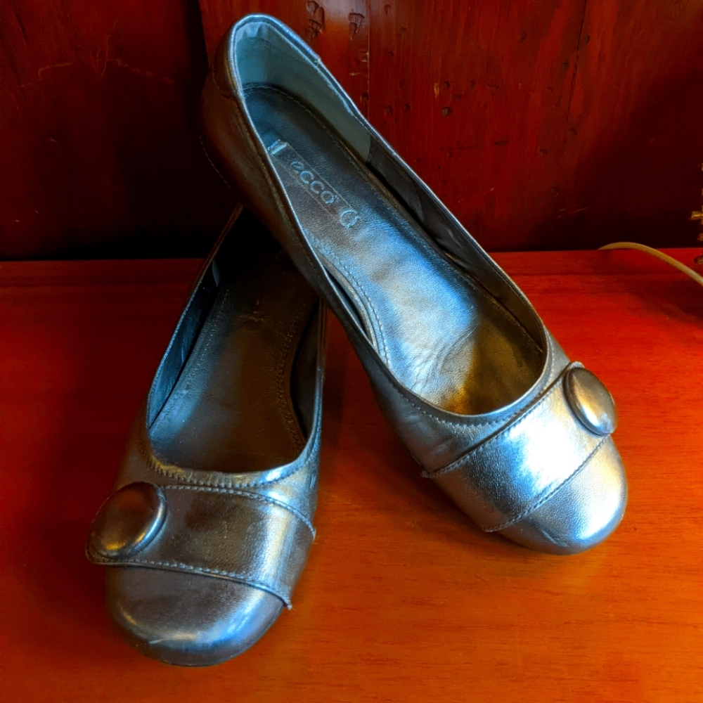 Silver Ecco Flats - image 1